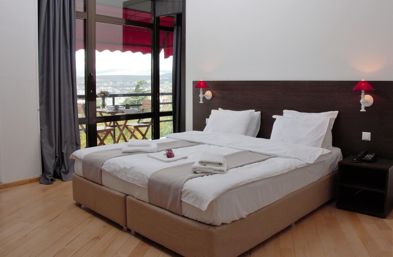 Vera View Hotel Тбилиси Екстериор снимка