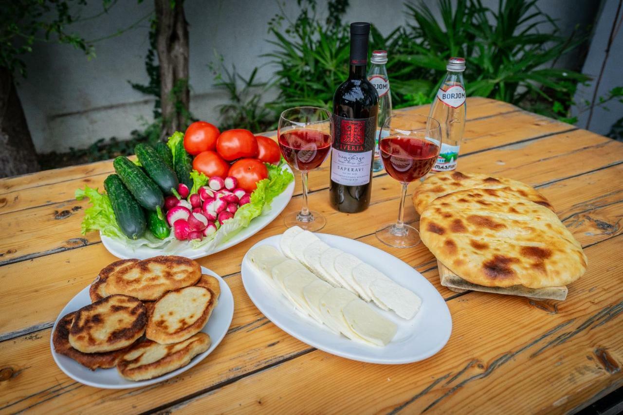 Vera View Hotel Тбилиси Екстериор снимка