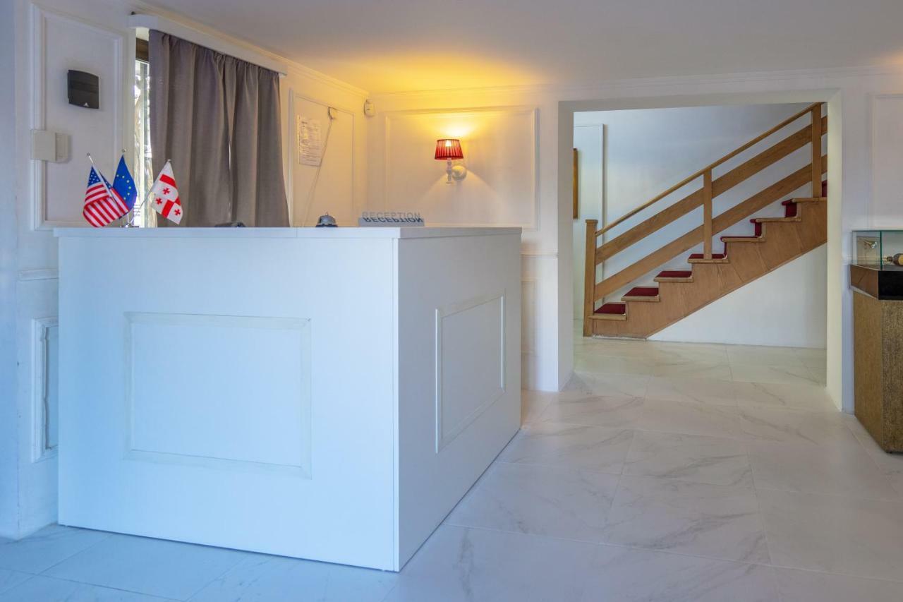 Vera View Hotel Тбилиси Екстериор снимка